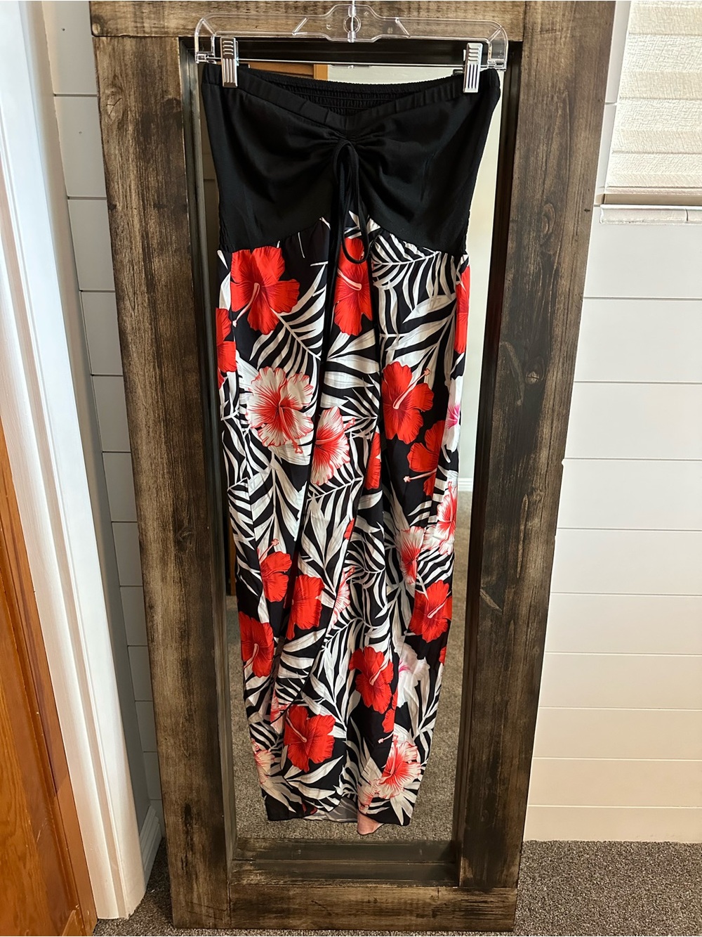 Tropical Strapless Maxi Dress Red Hibiscus Floral Black Size M Hawaiian luau
